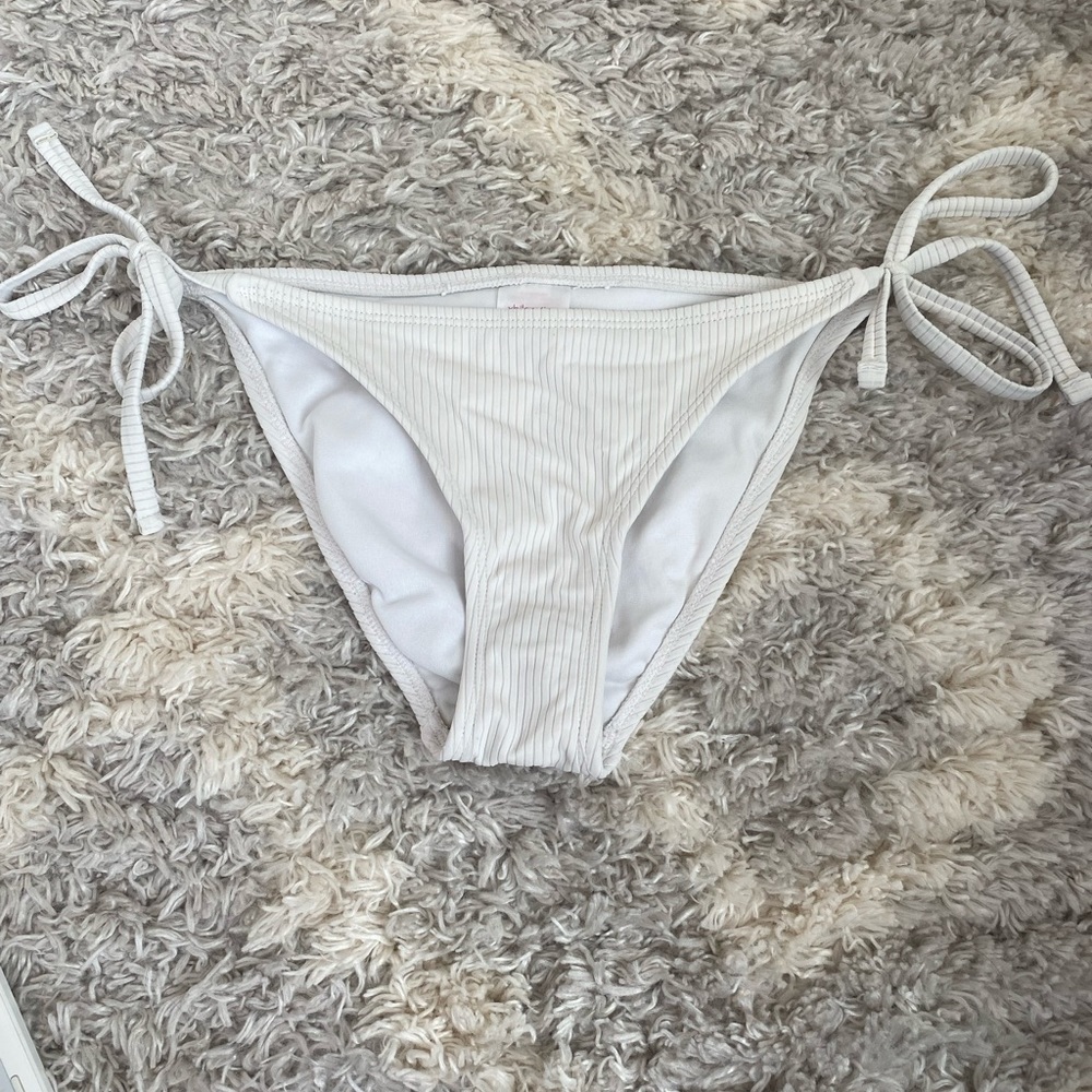 Size: Small - White - Xhilaration/target